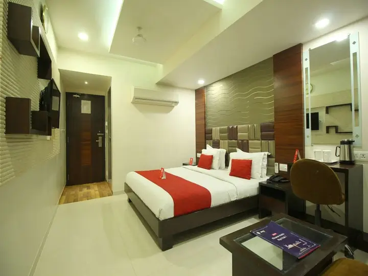 Ахмедабад: Hotel Furaat Inn