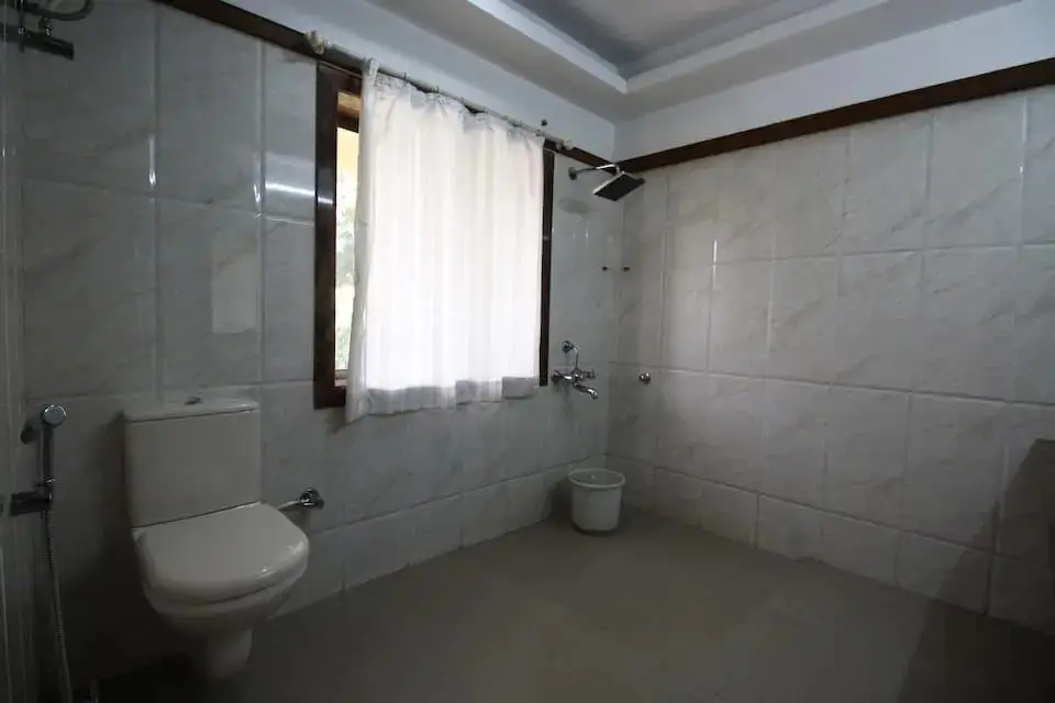 Лонавала: Neat Space
