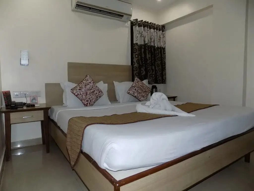 Райпур: Hotel Simran