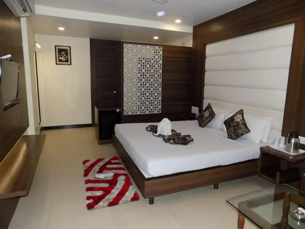 Райпур: Hotel Simran