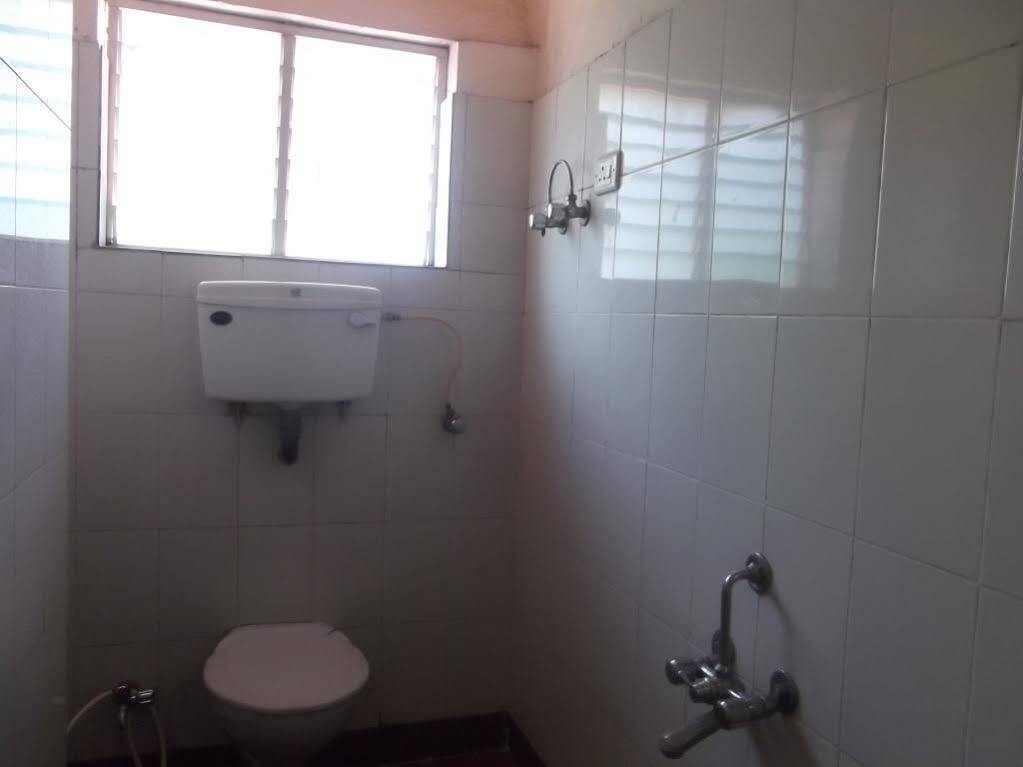 Нашик: Hotel Sahyadhri