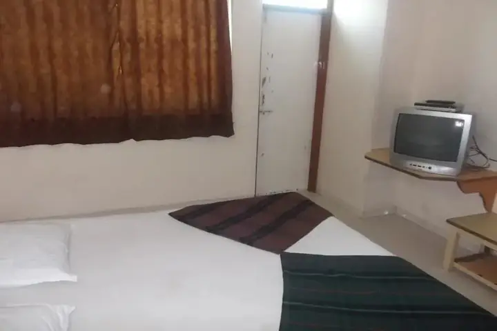 Нашик: Hotel Sahyadhri