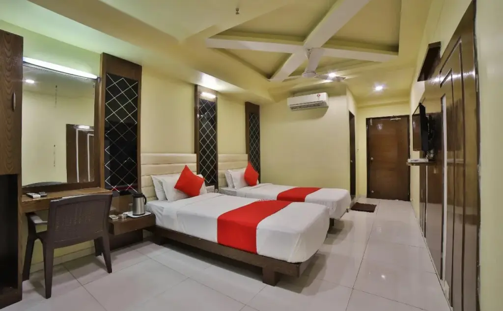 Ахмедабад: Capital O 1967 Hotel Kalash Residency