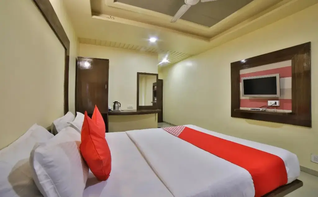 Ахмедабад: Capital O 1967 Hotel Kalash Residency
