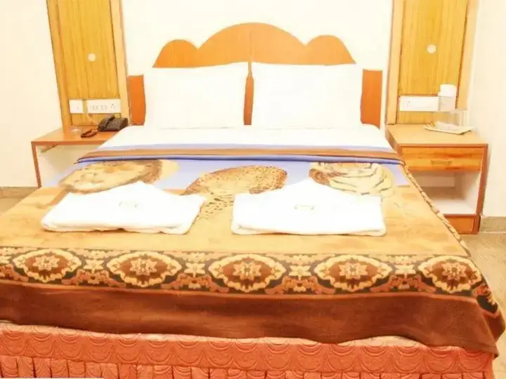 Бангалор: Hotel Sharq Residency