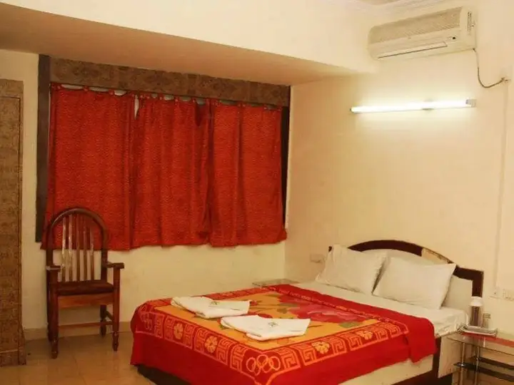 Бангалор: Hotel Sharq Residency