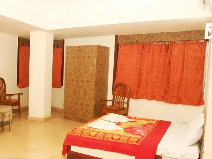 Бангалор: Hotel Sharq Residency