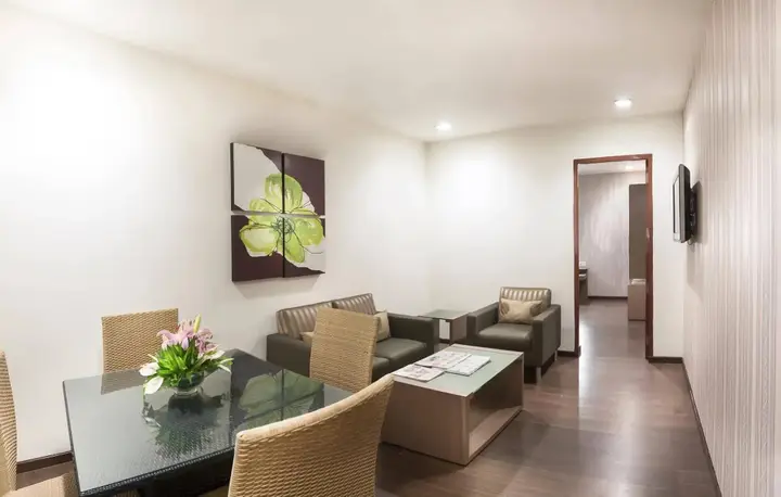 Ченнаи: The Lotus Apartment Hotel, Venkatraman Street
