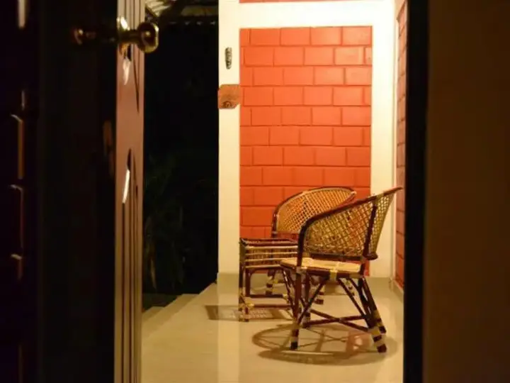 Кумили: Poetree Sarovar Portico