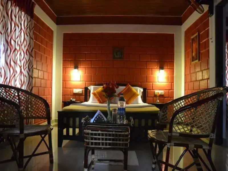 Кумили: Poetree Sarovar Portico