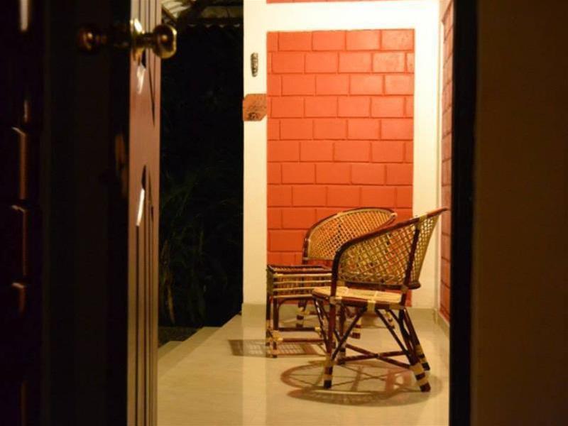 Кумили: Poetree Sarovar Portico