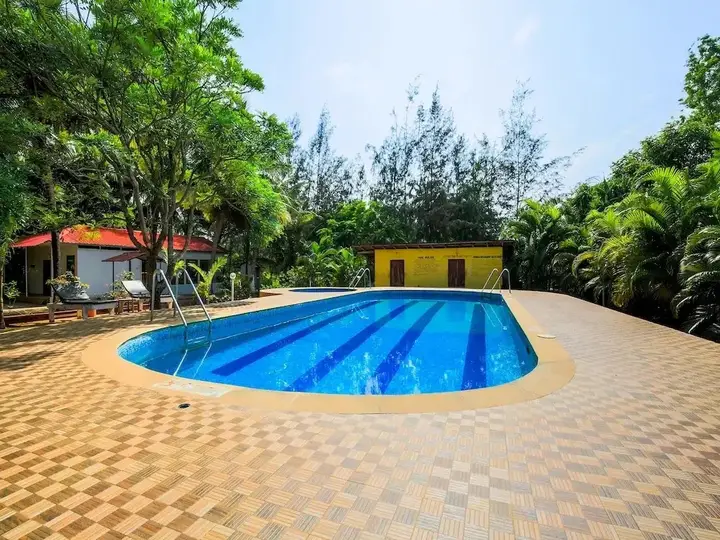 Морджим: Morjim Holiday Beach Resort by Oyo Rooms
