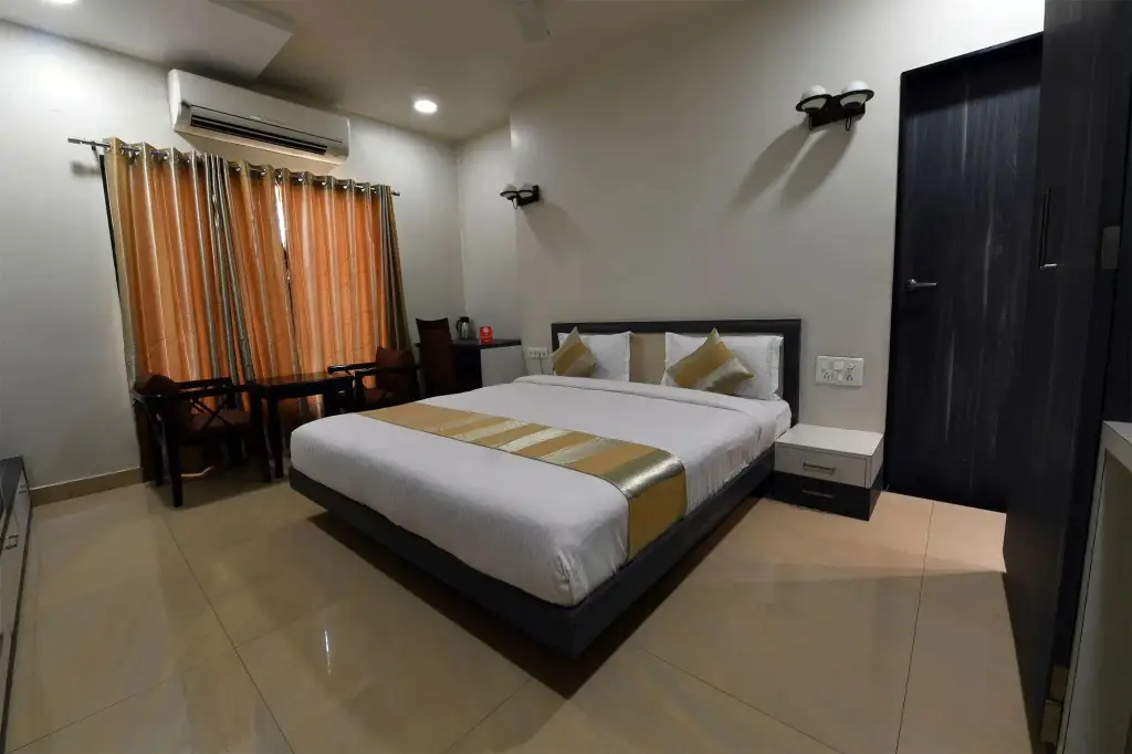 Райпур: Capital O 4155 Hotel The Sudesh