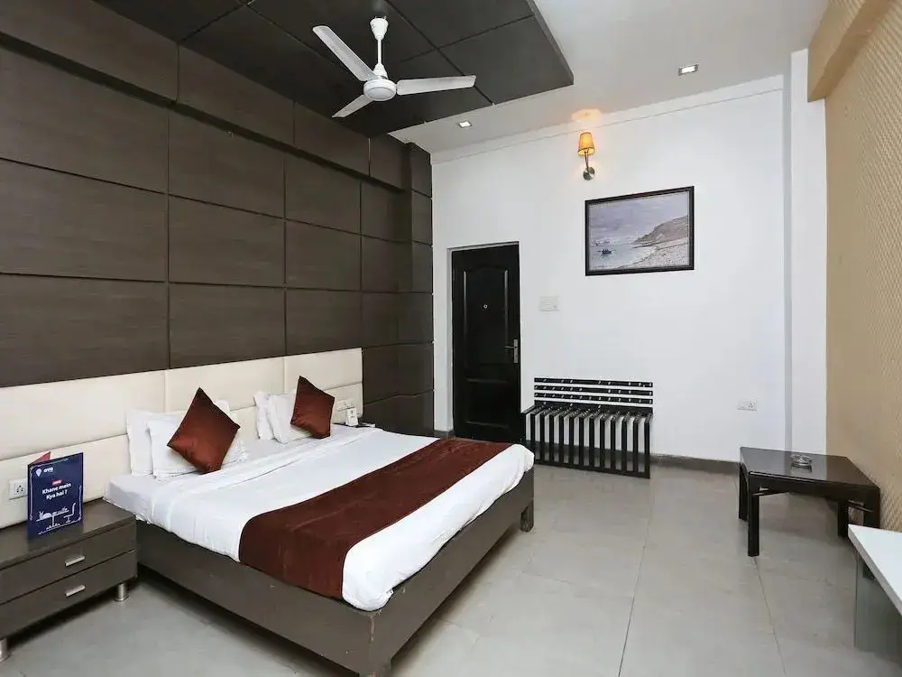 Райпур: OYO 11939 Hotel Queens Club of India