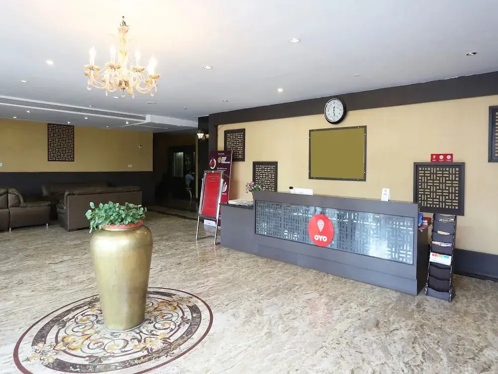 Райпур: OYO 11939 Hotel Queens Club of India