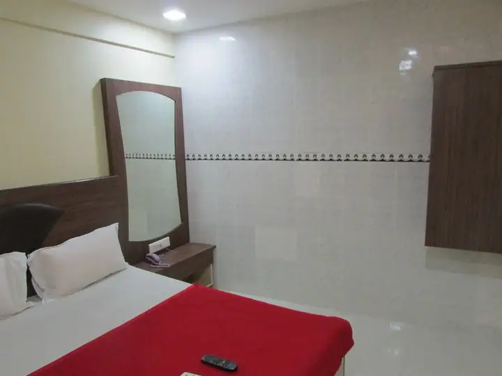 Мумбаи: OYO 328 Hotel Royal Grand