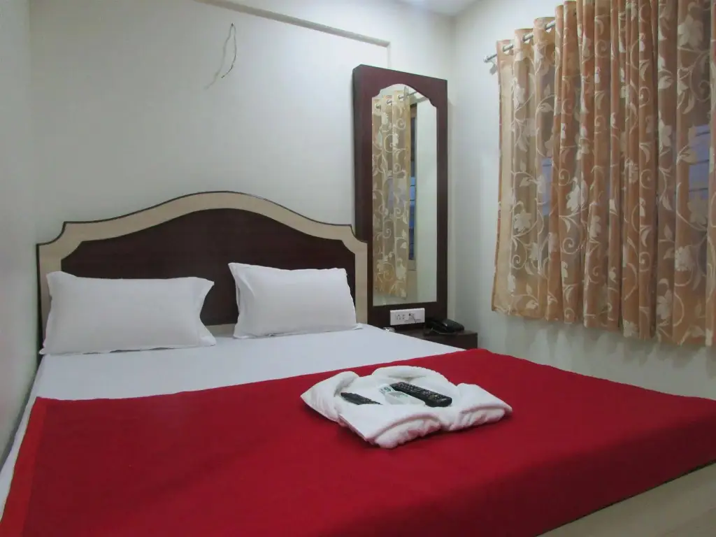 Мумбаи: OYO 328 Hotel Royal Grand