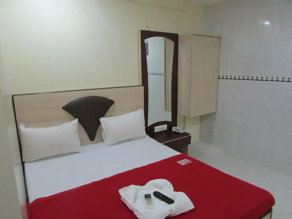 Мумбаи: OYO 328 Hotel Royal Grand