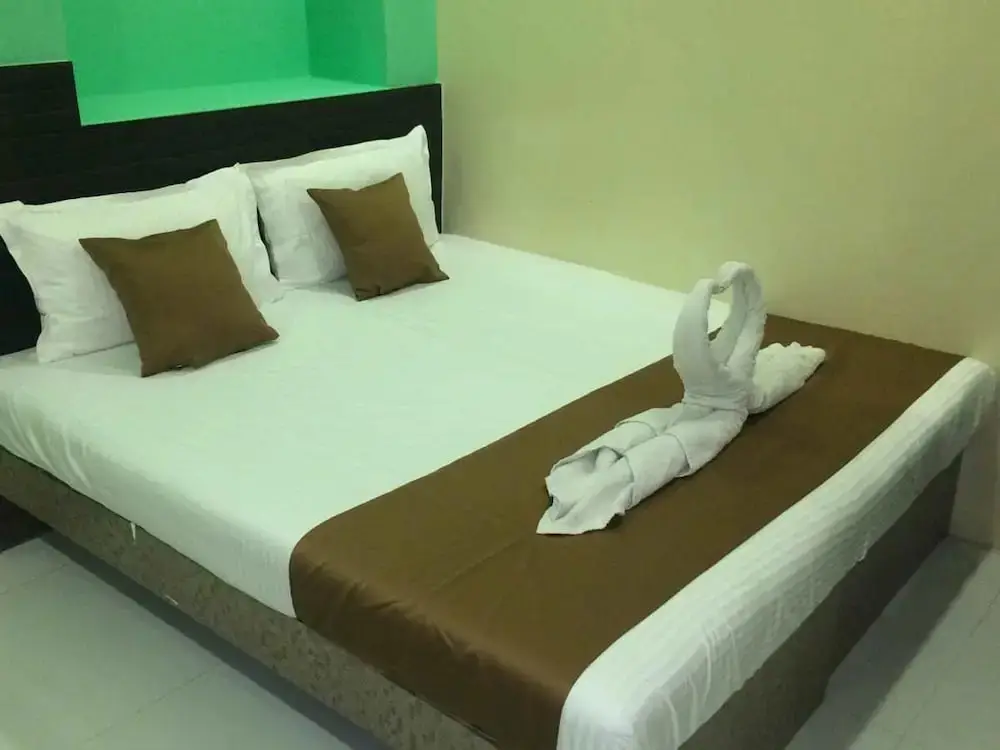 Мумбаи: Hotel Garden View