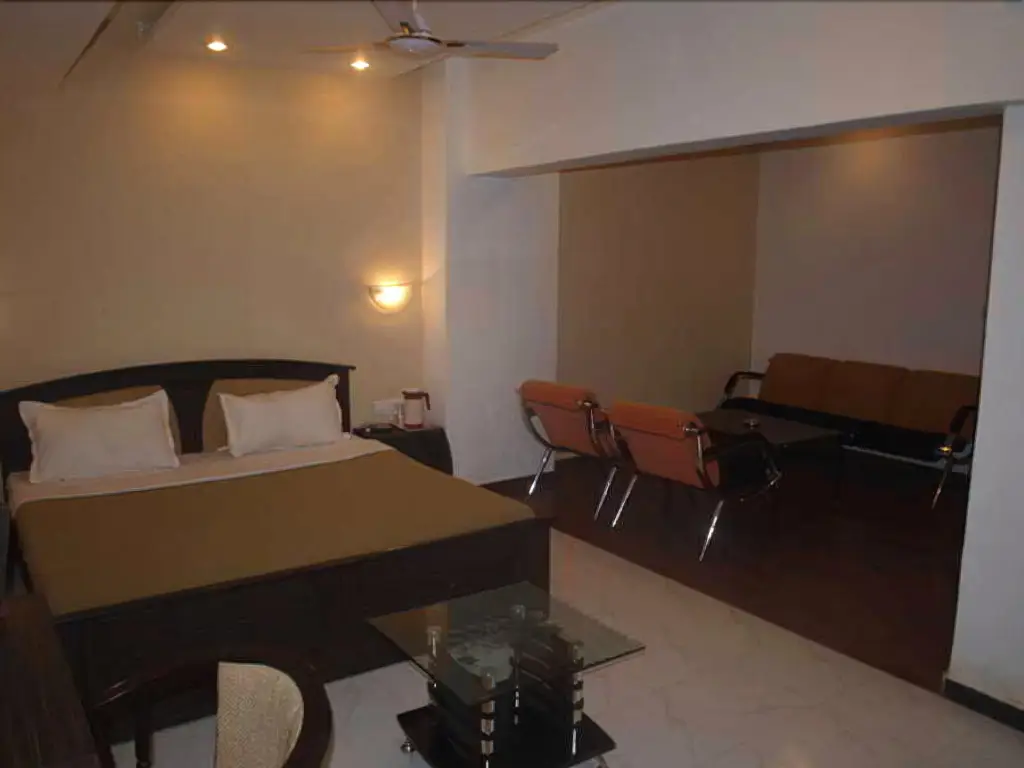 Ахмедабад: Maan Residency Hotel