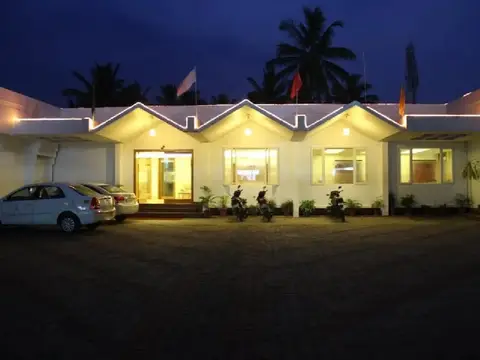 Issacs The Resort — фото 1