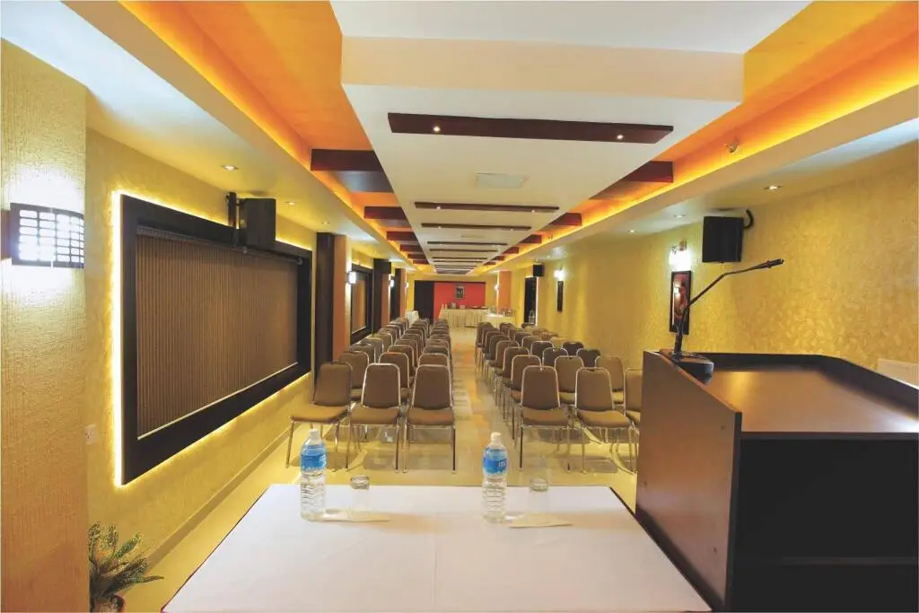 Атирапалли: Malayattoor Residency