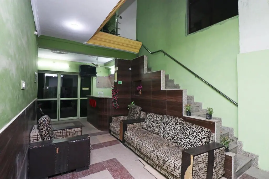 Лакхнау: OYO Flagship 23686 UR Guest House