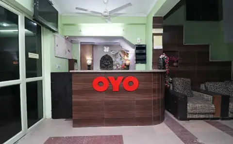 OYO Flagship 23686 UR Guest House — фото 1