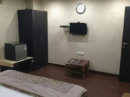 Лудхиана: Hotel Silver Stone