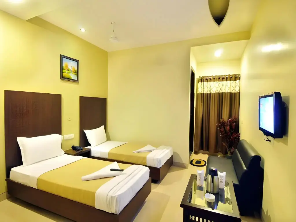 Райпур: Hotel Simran Pride