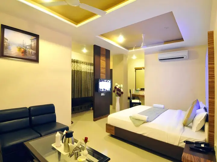Райпур: Hotel Simran Pride