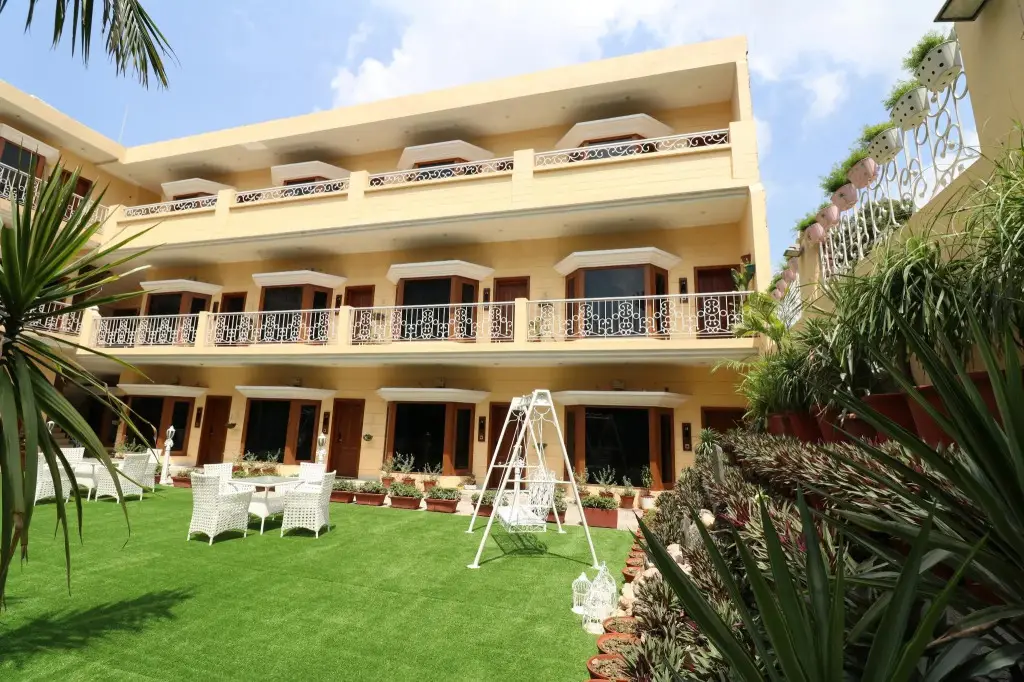 Hotel Mohan Continental — фото 1