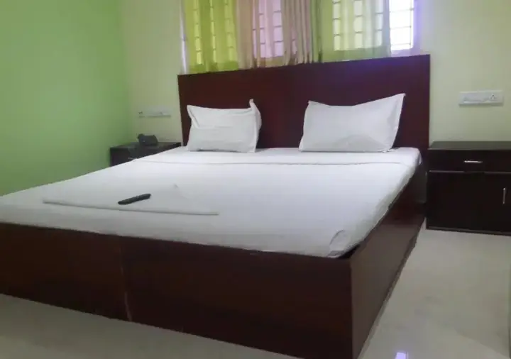 Аллеппи: Hotel Revis Heights