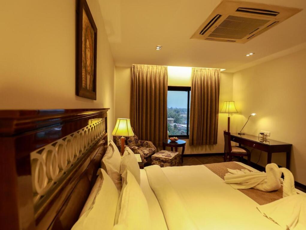 Тезпур: The Fern Residency Tezpur