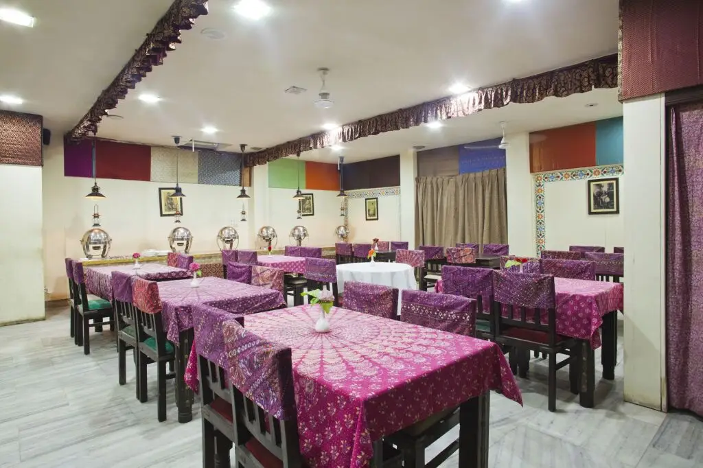 Джайпур: Hotel Ram Vilas By Fork Plaza