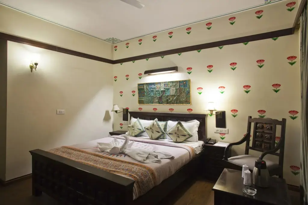 Джайпур: Hotel Ram Vilas By Fork Plaza