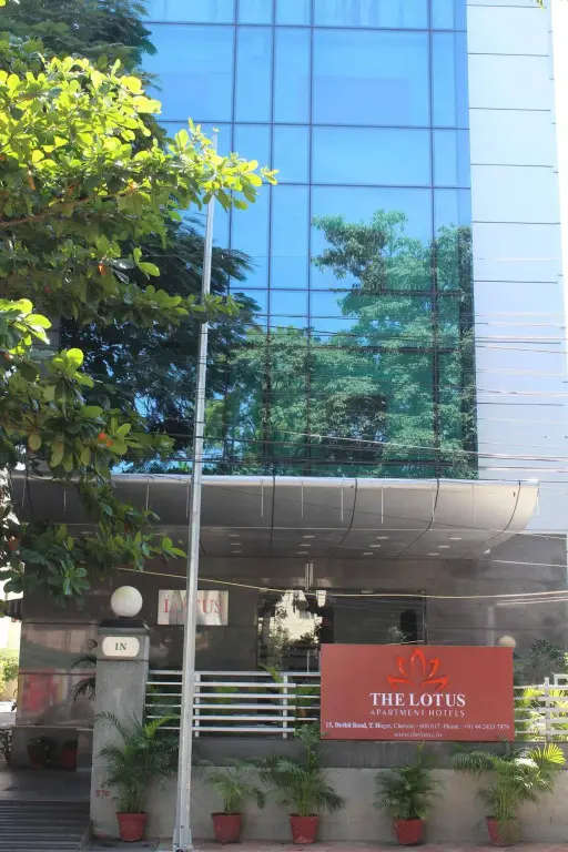 Ченнаи: The Lotus Apartment Hotels - Burkit Road