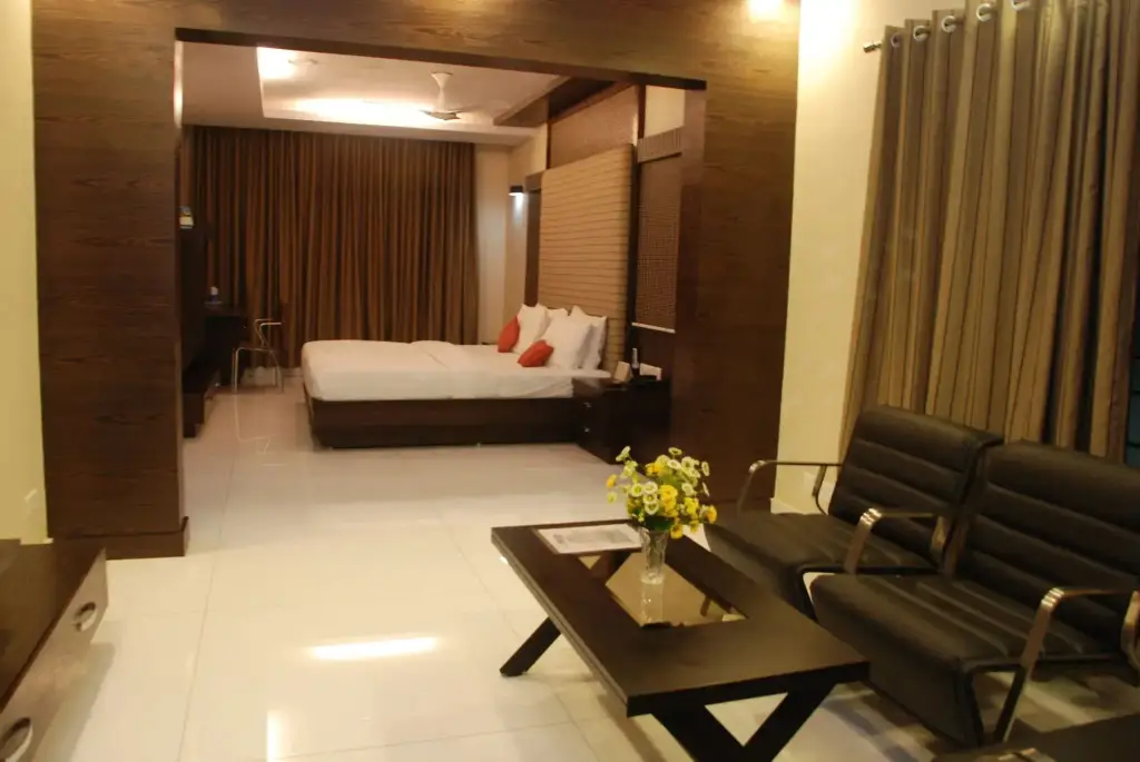 Тирупати: Harsha Residency