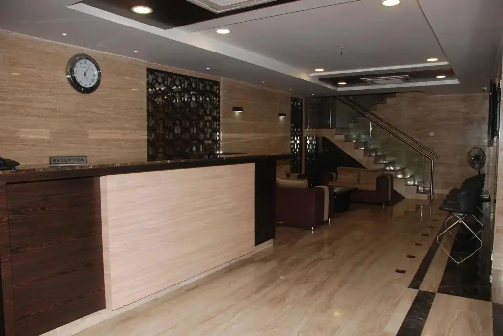 Тирупати: Harsha Residency