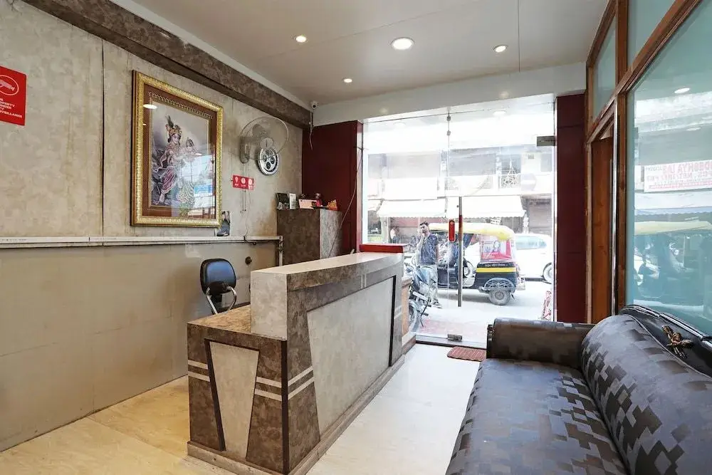 Варанаси: OYO 1379 Hotel HKJ International