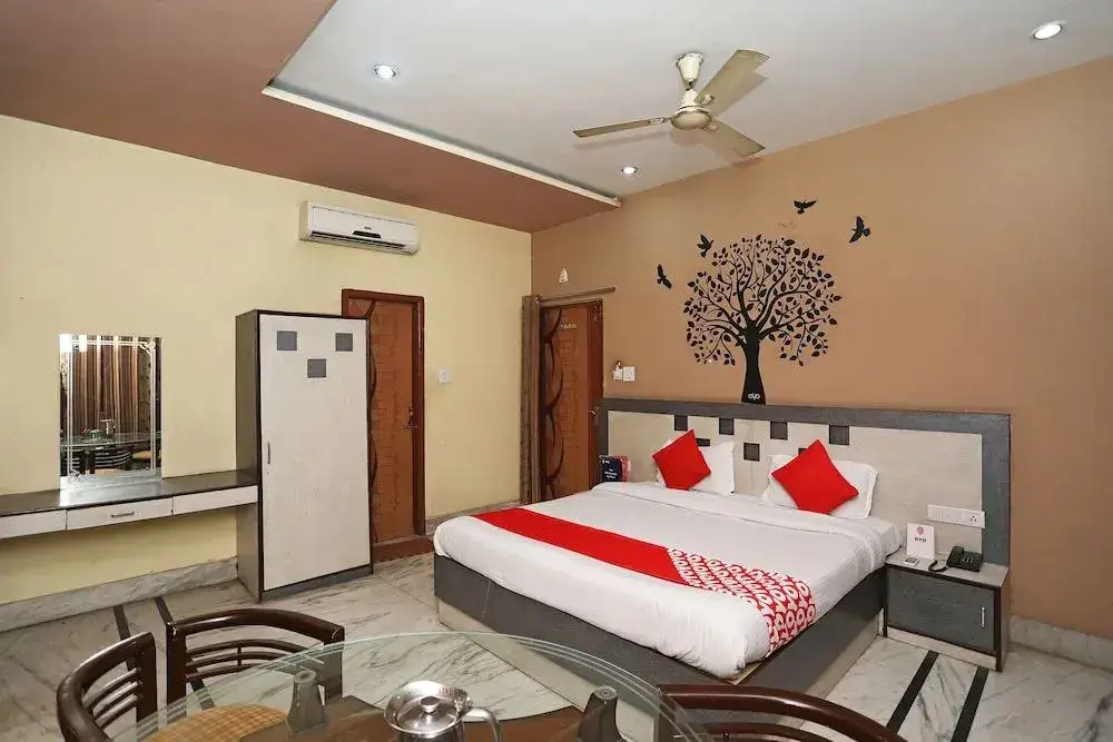 Варанаси: OYO 1379 Hotel HKJ International