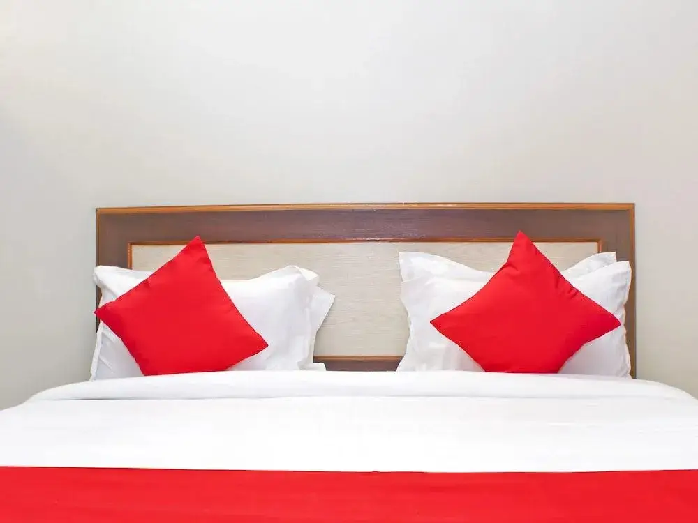 Пимпри-Чинчвад: Hotel Jayratna