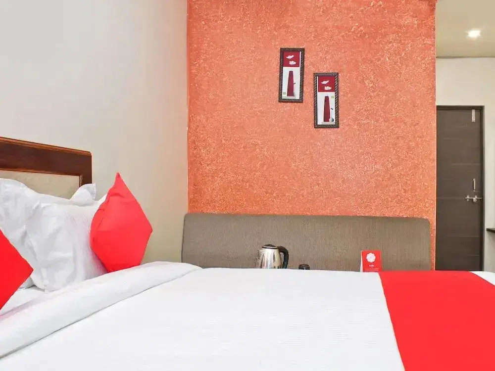 Пимпри-Чинчвад: Hotel Jayratna