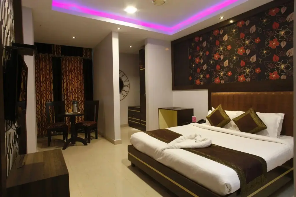 Джайпур: Отель The Byke Grassfield Resort