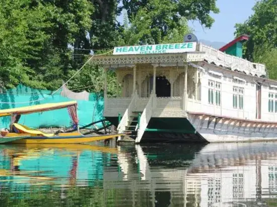 Шринагар: Heaven Breeze Group of Houseboats