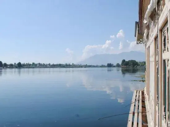 Шринагар: Heaven Breeze Group of Houseboats