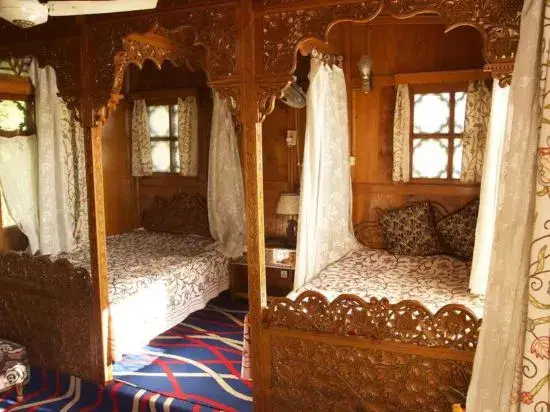 Шринагар: Heaven Breeze Group of Houseboats