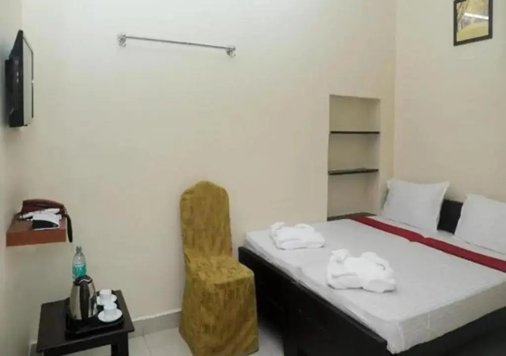 Олд-Махабалешвар: Hotel Visava Riverside