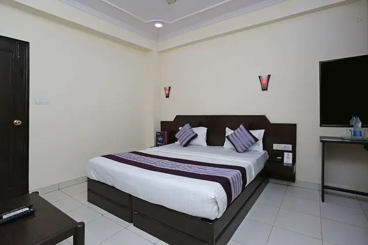 Нью-Дели: OYO 5382 Hotel Elegant International