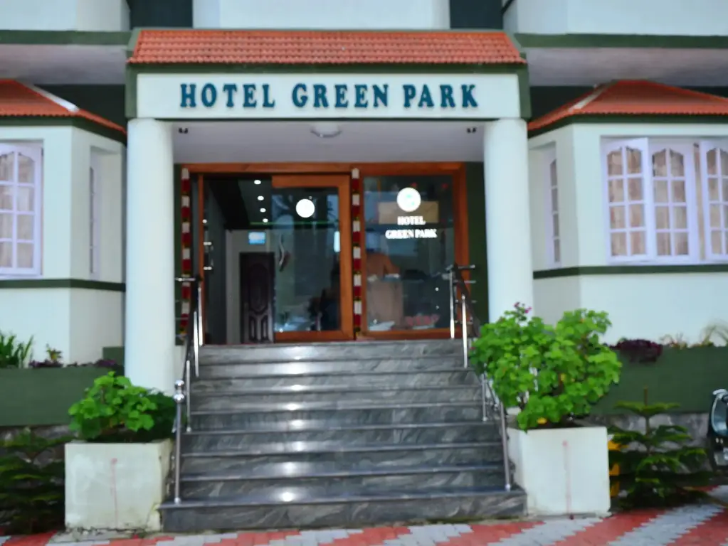 Hotel Green Park — фото 1